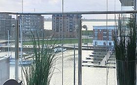 Port Marina Schlagseite